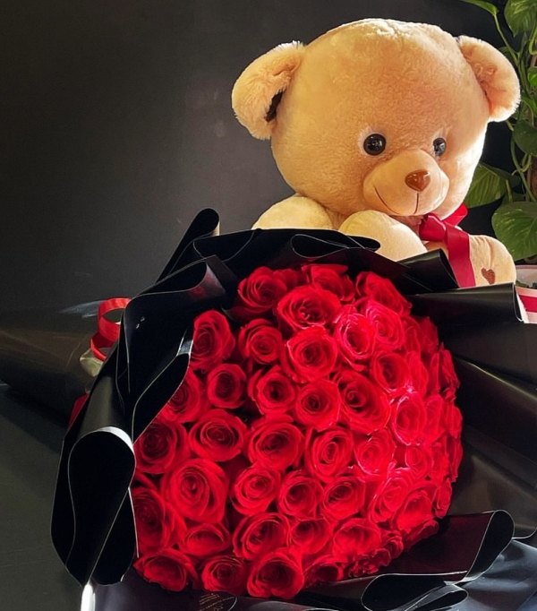 51 gül demeti ve ayıcık